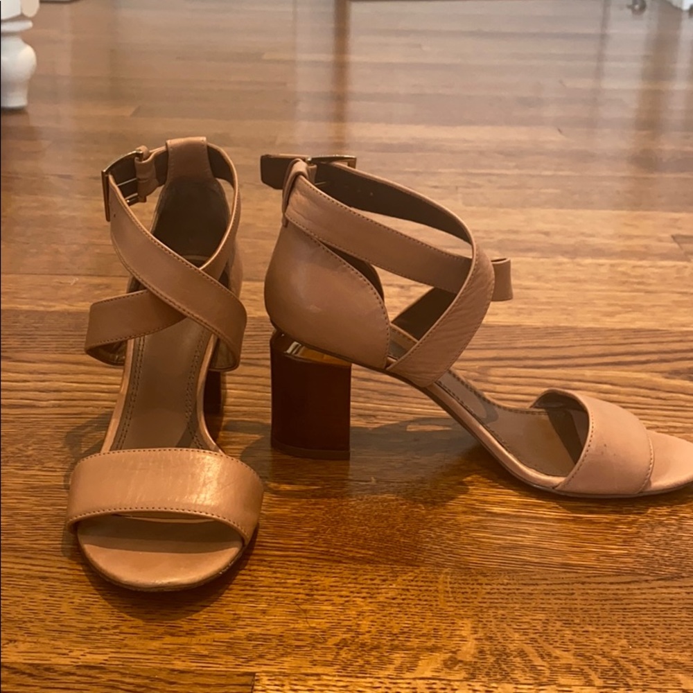 Tory Burch leather sandals with heel